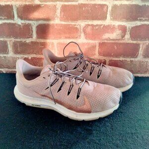 Nike Shoes Womens size 10 pink shoes Quest c13803-200 Running Trail